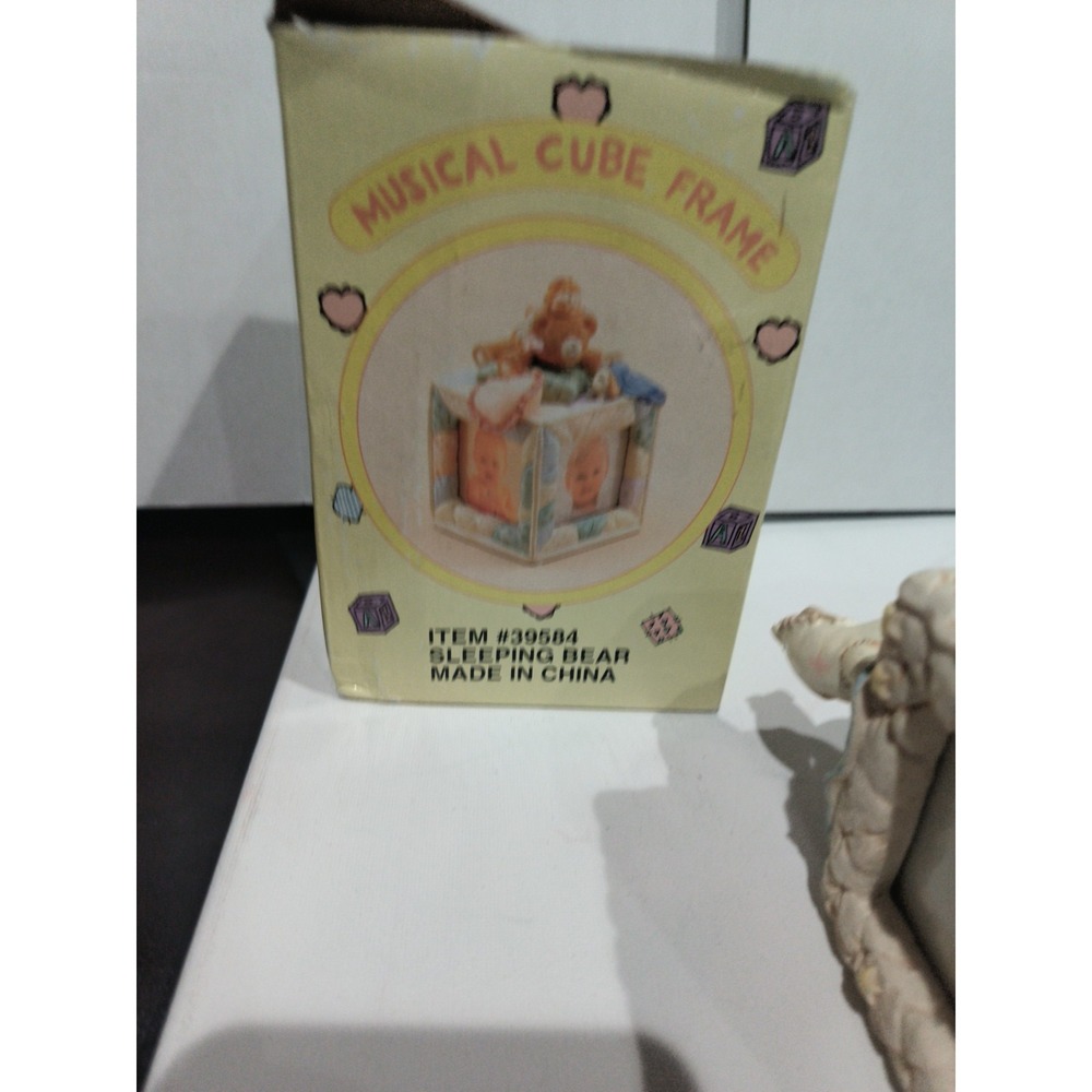 Vintage Musical Cube Photo Frame Bear Baby Infant Nursery Decor Tested Unisex